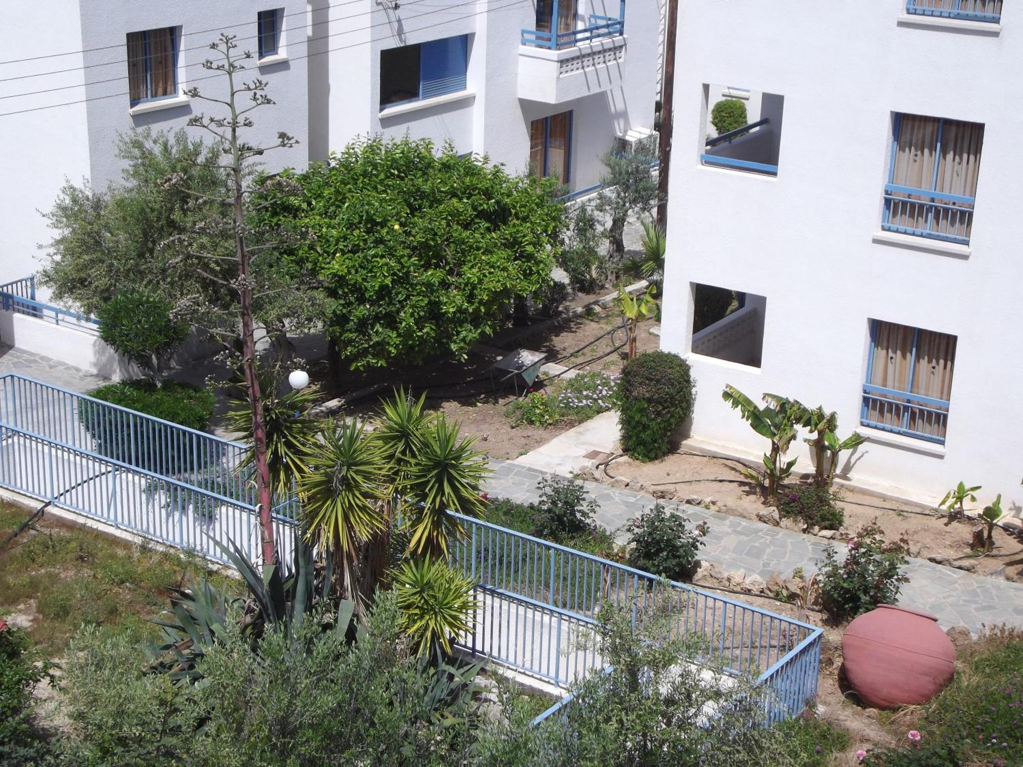 Kefalonitis Hotel Apartments Paphos Esterno foto